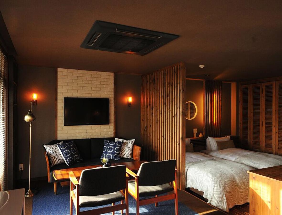 האקונה Box Hotel From Bizan מראה חיצוני תמונה