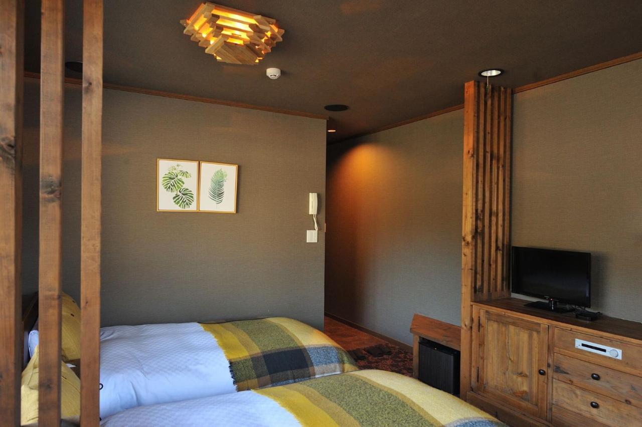 האקונה Box Hotel From Bizan מראה חיצוני תמונה